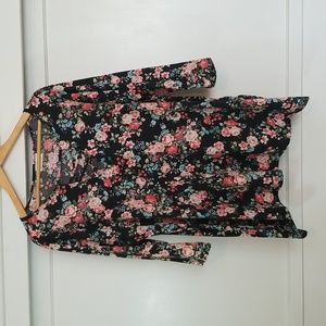 Black Floral Tunic Top GUC